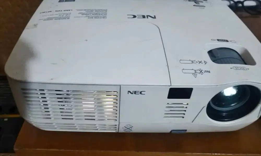 Proyektor NEC V-300X ORI SECOND BAGUS