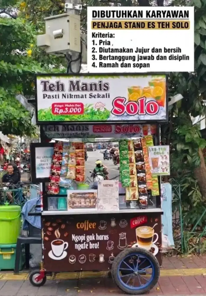 Dibutuhkan karyawan jaga stand Es Teh Solo