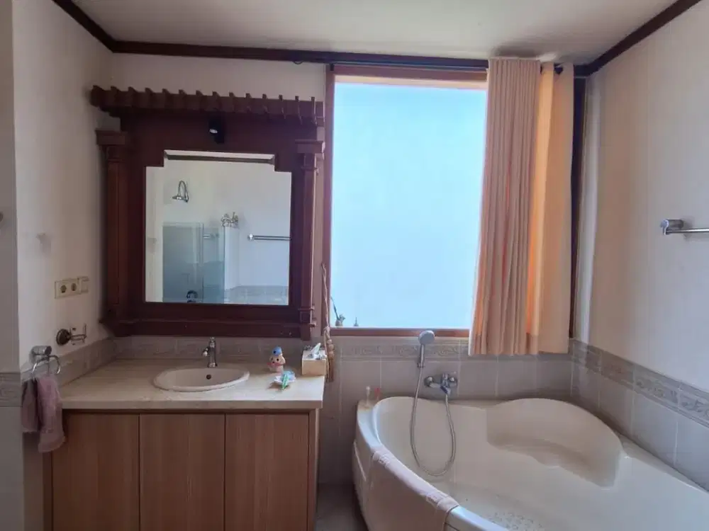 Dijual Rumah Excellent di Semarang Atas