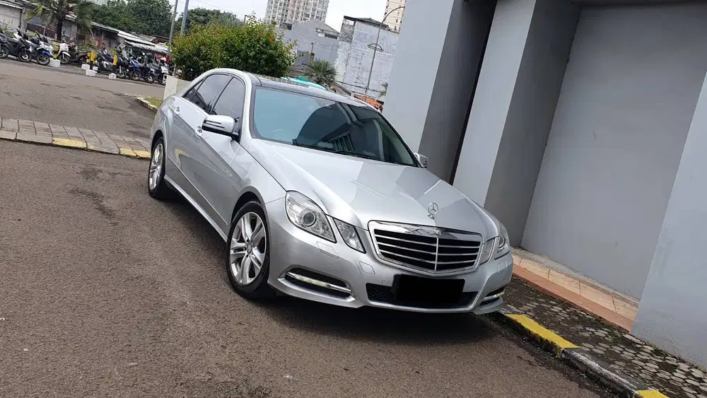 [LOW KM 47RB] Mercedes Benz Mercy E300 E 300 Avantgarde 2010/2011/2012