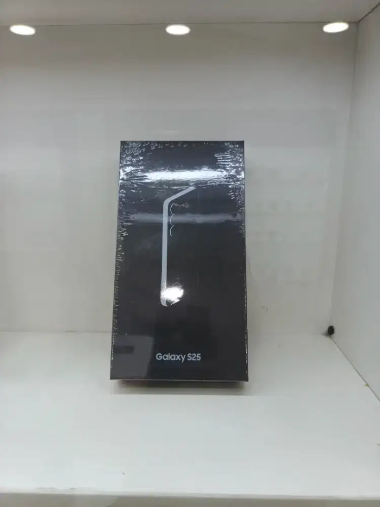Samsung galaxy S25 12/256gb