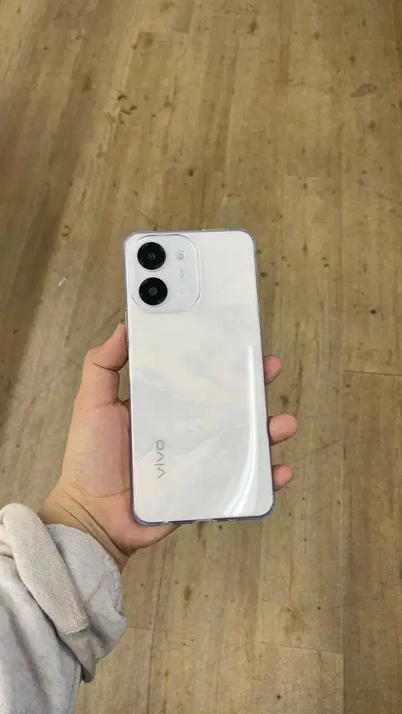 vivoo y11d 4/128 platinum