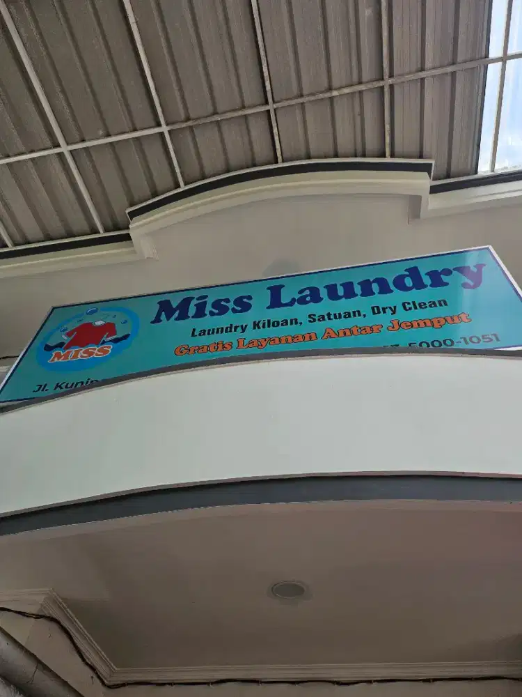 Cari karyawan laundry