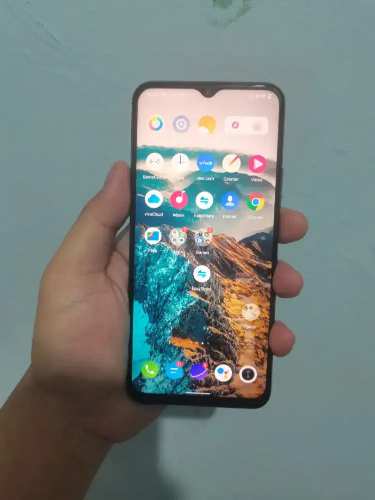 Vivo Y50 Snapdragon 665 Ram 8+8GB Internal 128GB
