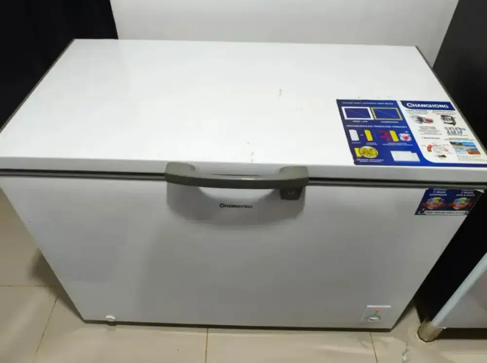 Freezer Changhong 330L