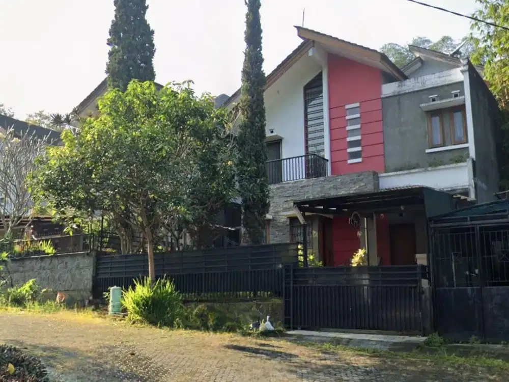 DISEWAKAN MURAH RUMAH KOMPLEK DAGO KOTA BANDUNG STRATEGIS