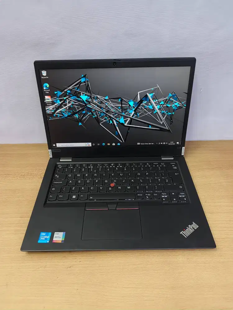 Lenovo thinkpad L13 Core i5 gen 11 ram 16gb SSD 256GB 13.3 backlit