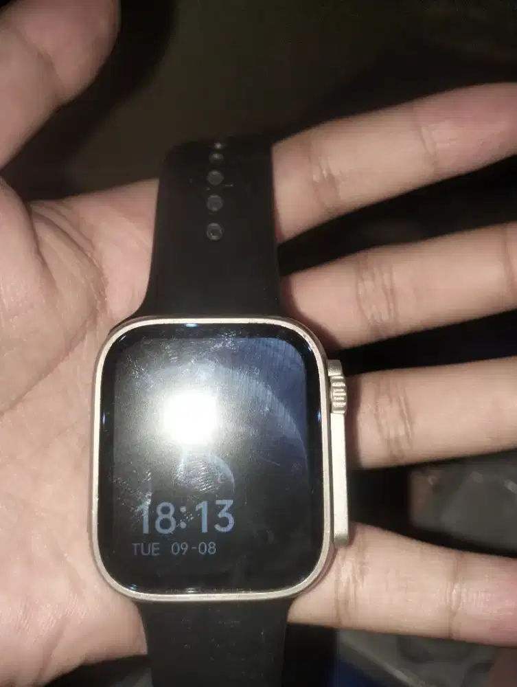 DIJUAL JAM TANGAN SMART WATCH HIWATCH PLUS i8 ULTRA EARPHONE