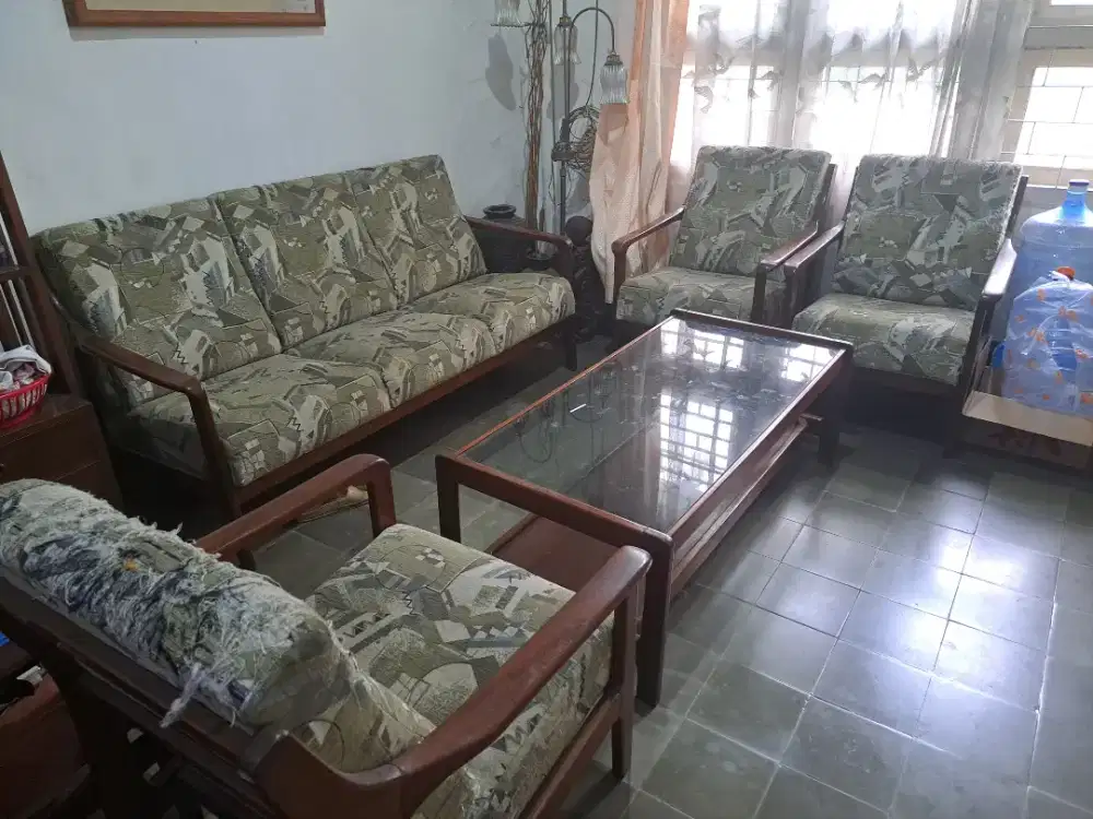 Jual kursi tamu bekas