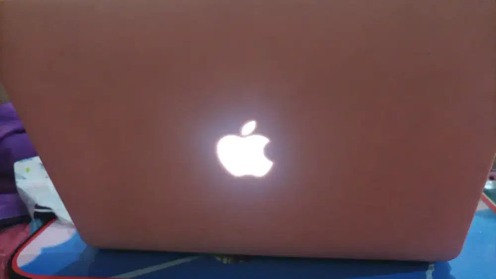 Macbook Air (Laptop)