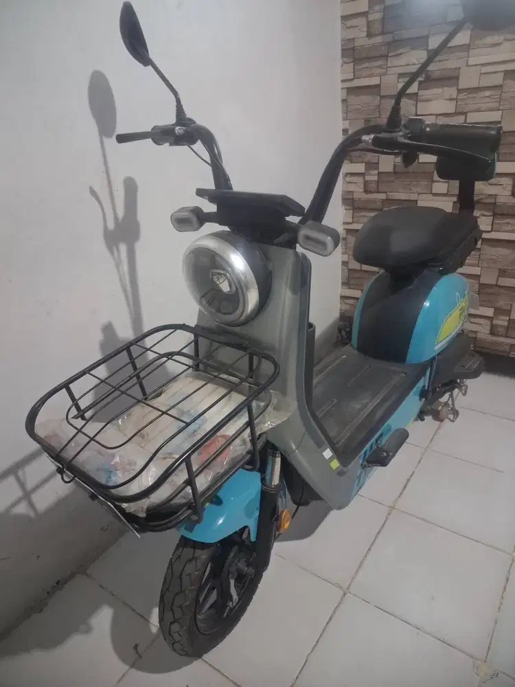 Sepeda listrik merek ion 5 jual murah