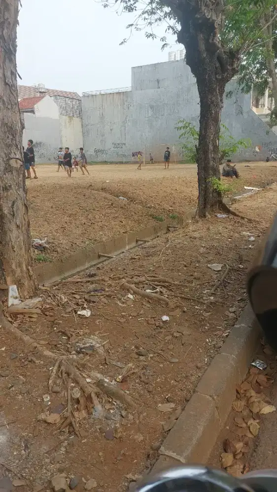 Nyari pekerjaan supir sim A, kalo ada antar anak sekolah juga boleh