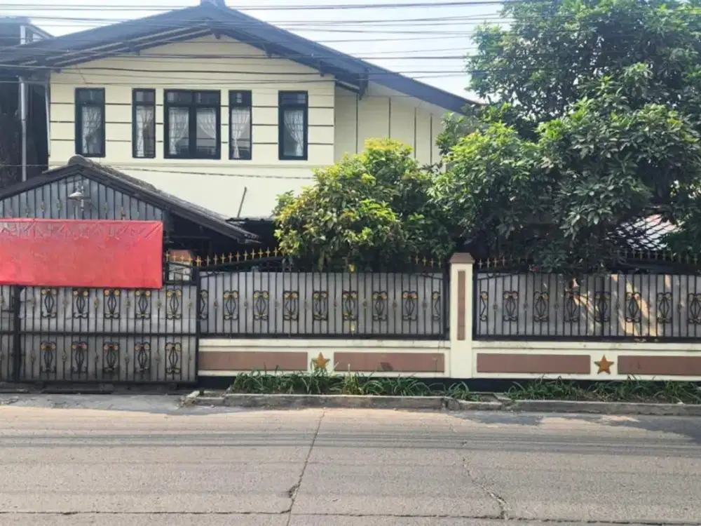 Dijual Rumah Bernilai Komersial di Taman Kopo Indah Bandung