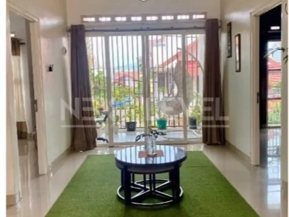 RUMAH 2 LANTAI FULL PERABOTAN DALAM PERUMAHAN DI SINGOSARI MALANG