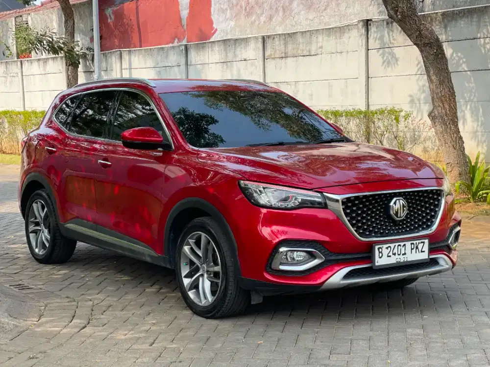 MG HS Lux type tertinggi