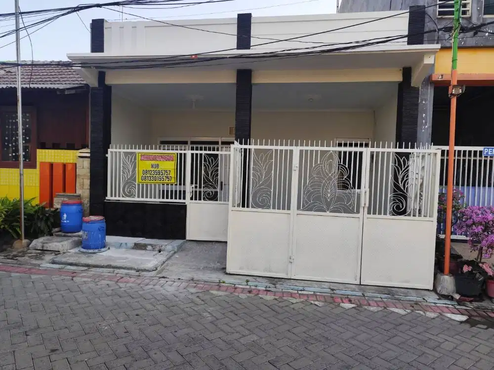 DIKONTRAKKAN RUMAH GKB