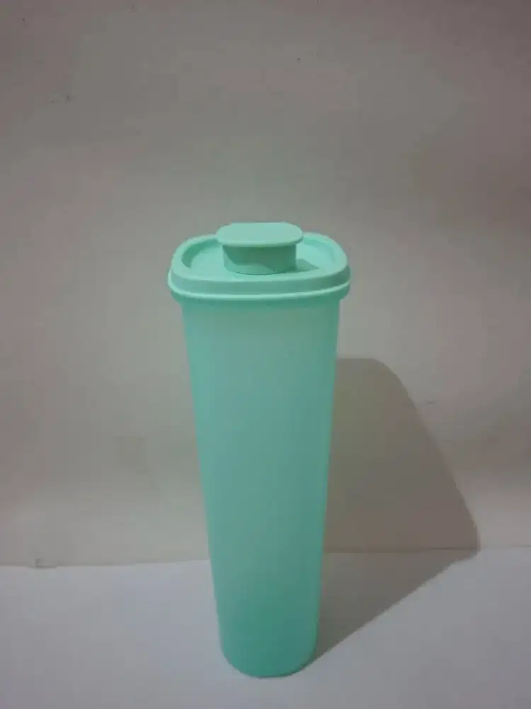 Tempat Minyak/ Compact Cooking Oil/ Liquid Dispenser Tupperware 1,1 L