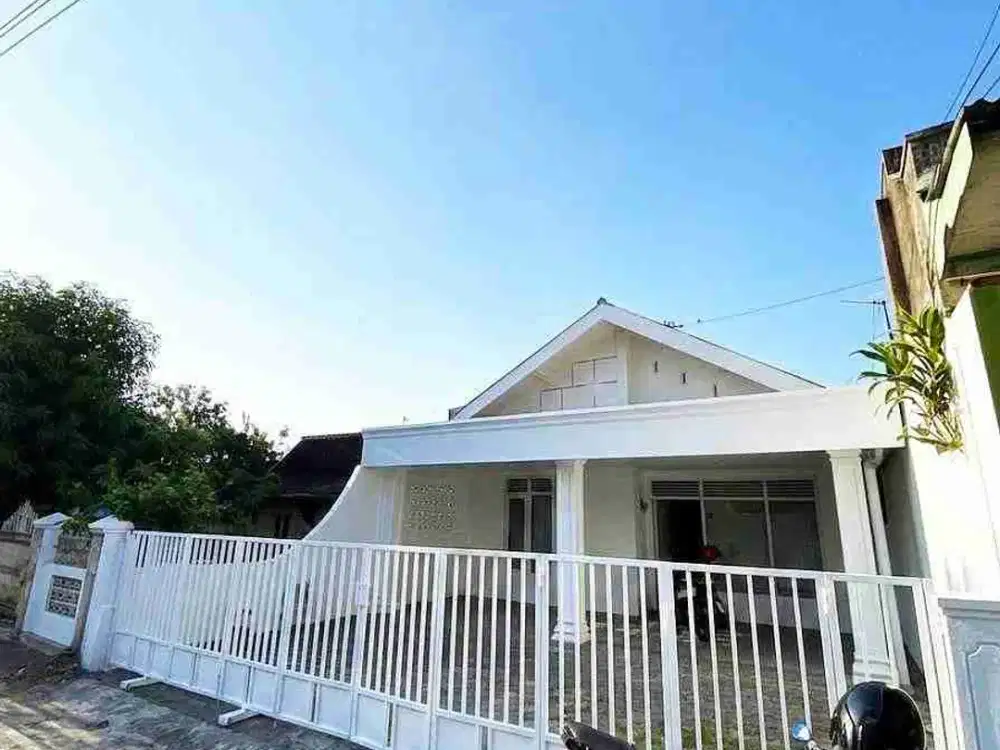Rumah Tengah Kota Dekat Slamet Riyadi