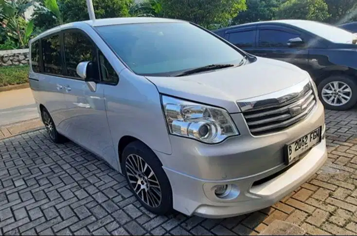 TOYOTA NAV1 2.0 V A/T 2013 | KM 112RB | KONDISI ISTIMEWA | SIAP PAKAI
