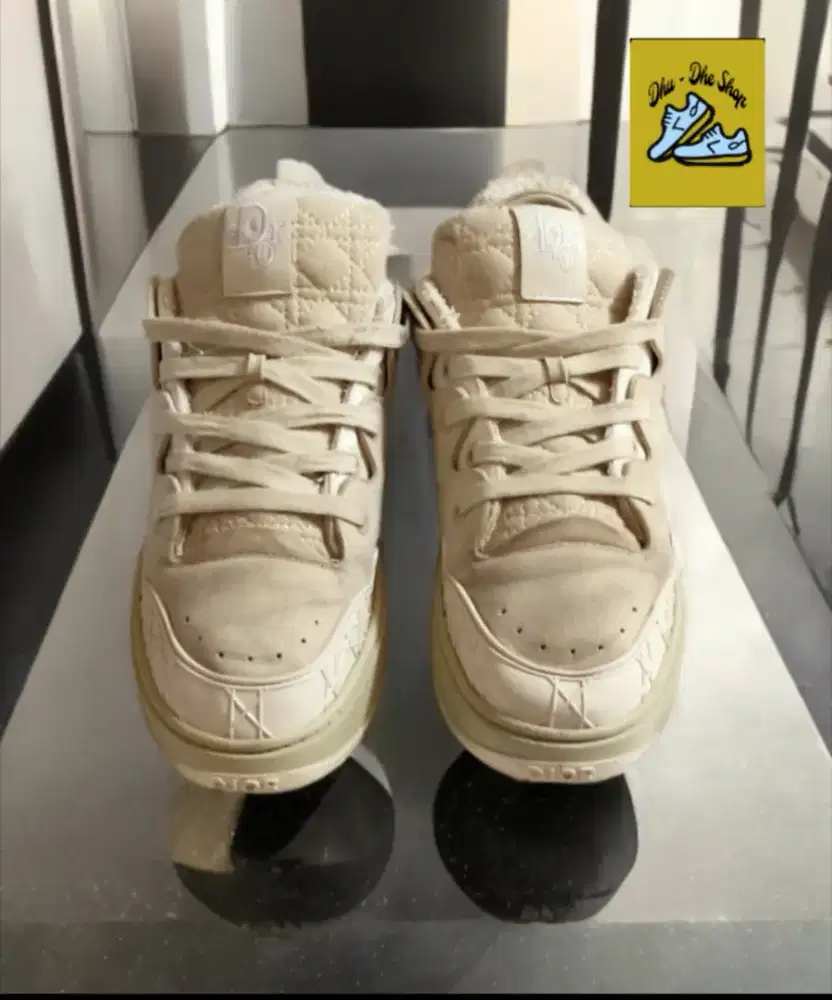 Sepatu Dior B95 skater ERL cream Suede size 42 original Italia mewah