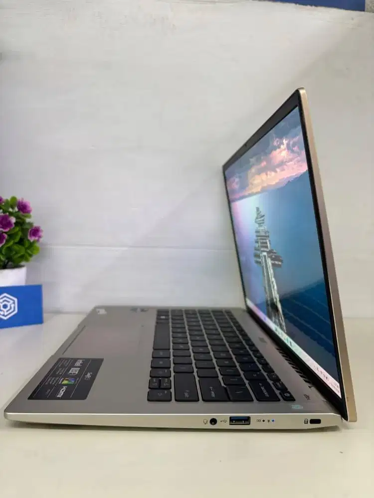 ACER SWIFT 3 core i5 gen12 ram 16GB ssd 512GB FHD IPS IRIS XE MAX