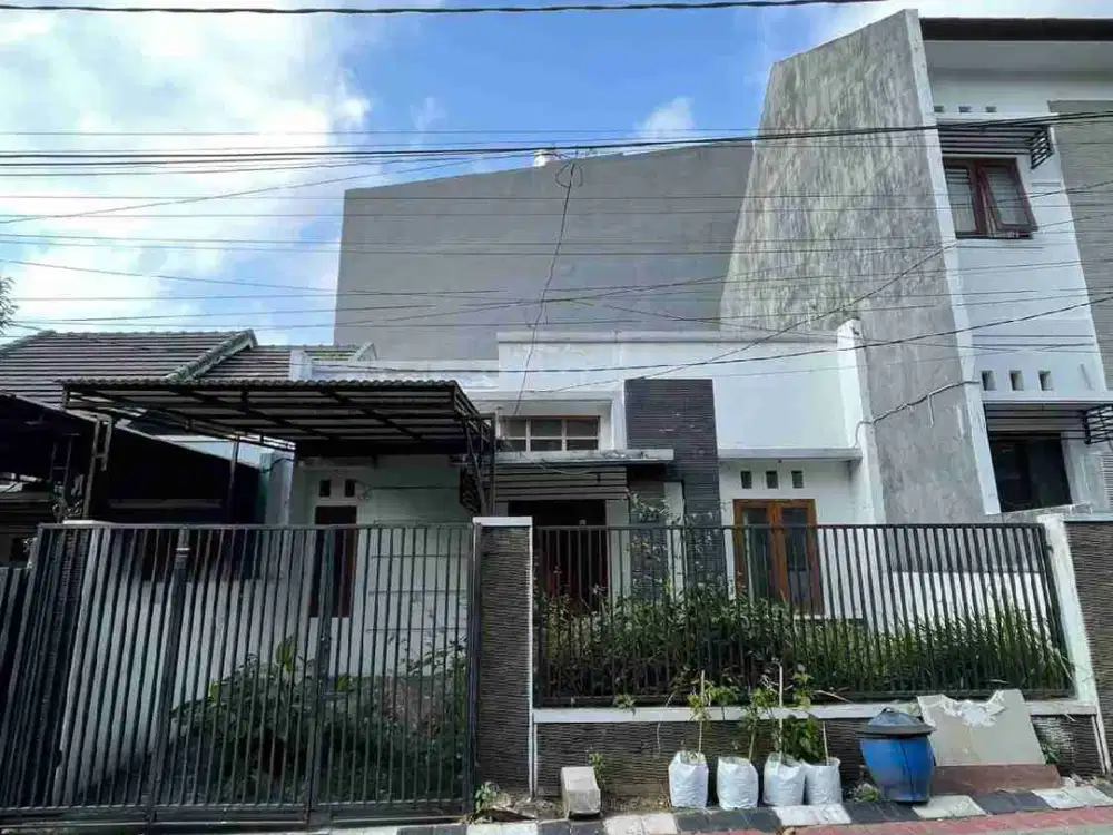 RUMAH LOKASI SIGURA GURA DEKAT KAMPUS UNIBRAW MALANG