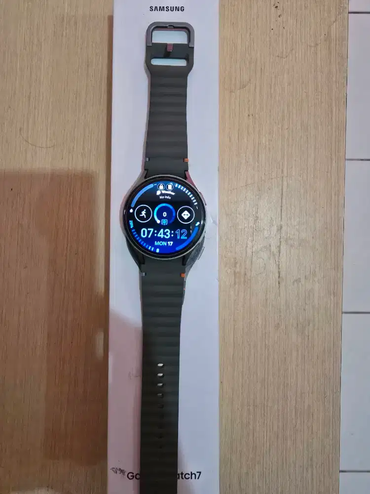 Samsung galaxy watch 7 (44mm) SEIN