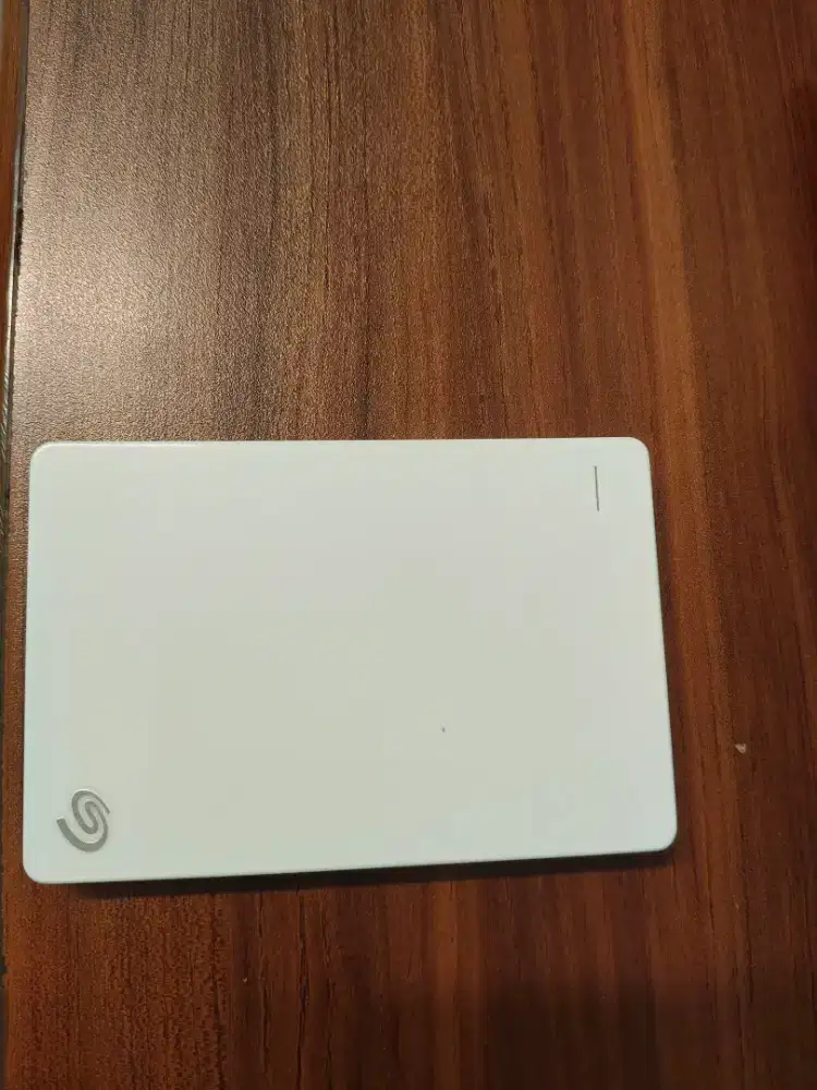 SEAGATE PLUS 1 TB