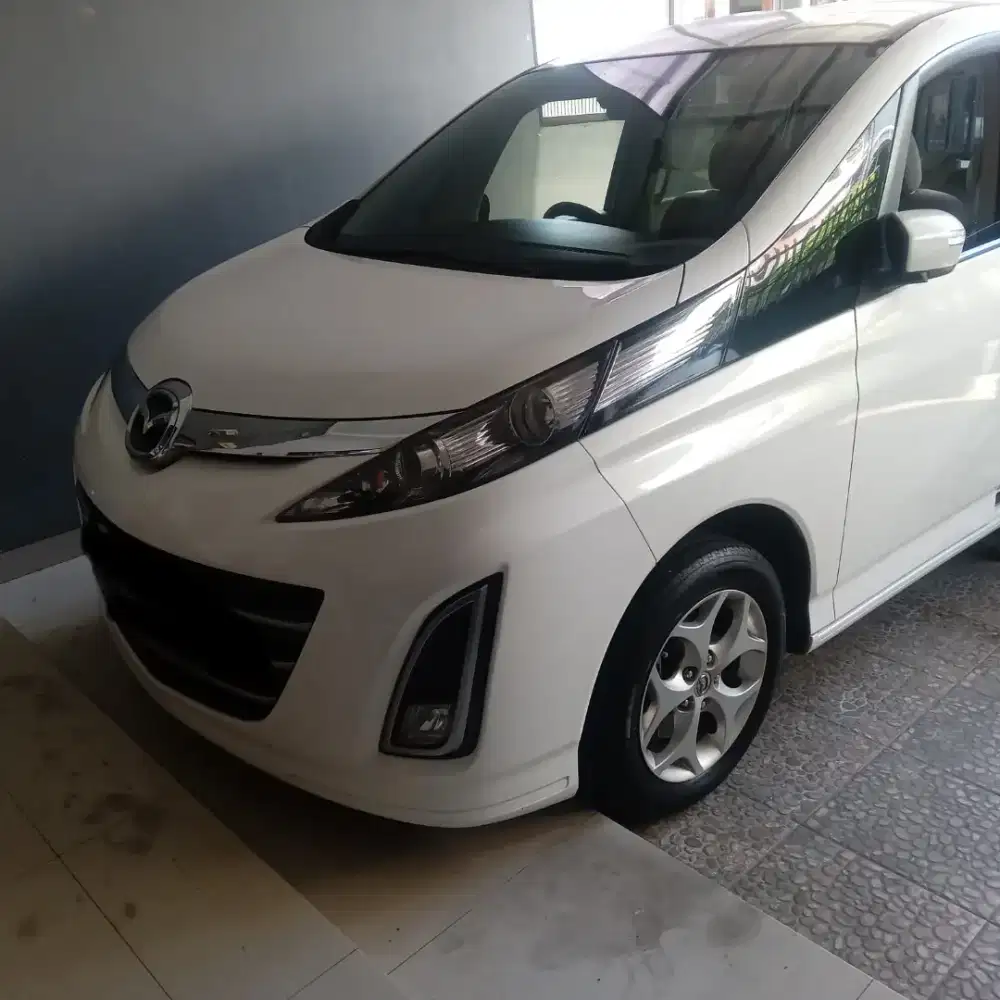 Mazda Biante 2.0 A/T Sky active