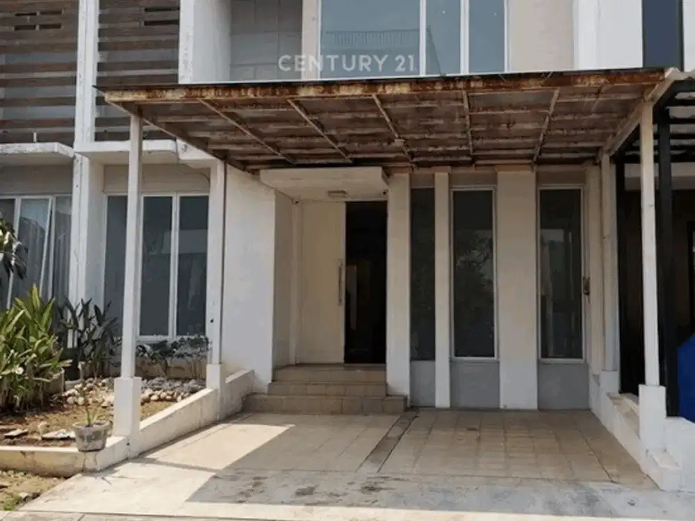 Rare Rumah Semi Renovasi Cluster Yarra JGC 5 KT Carport 2 Mobil