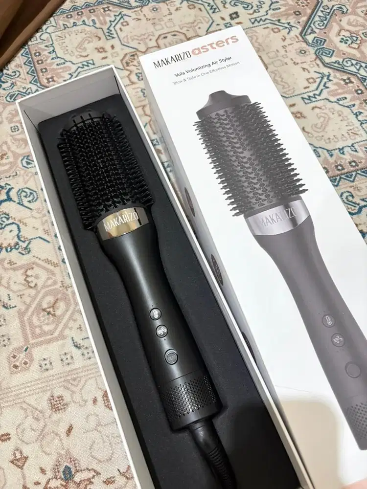 PRELOVED BLOWDRYER MAKARIZO ASTERS
