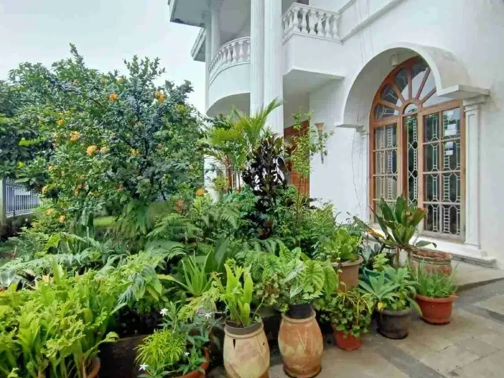 RUMAH LUX SAYAP CIPAGANTI KOTA BANDUNG