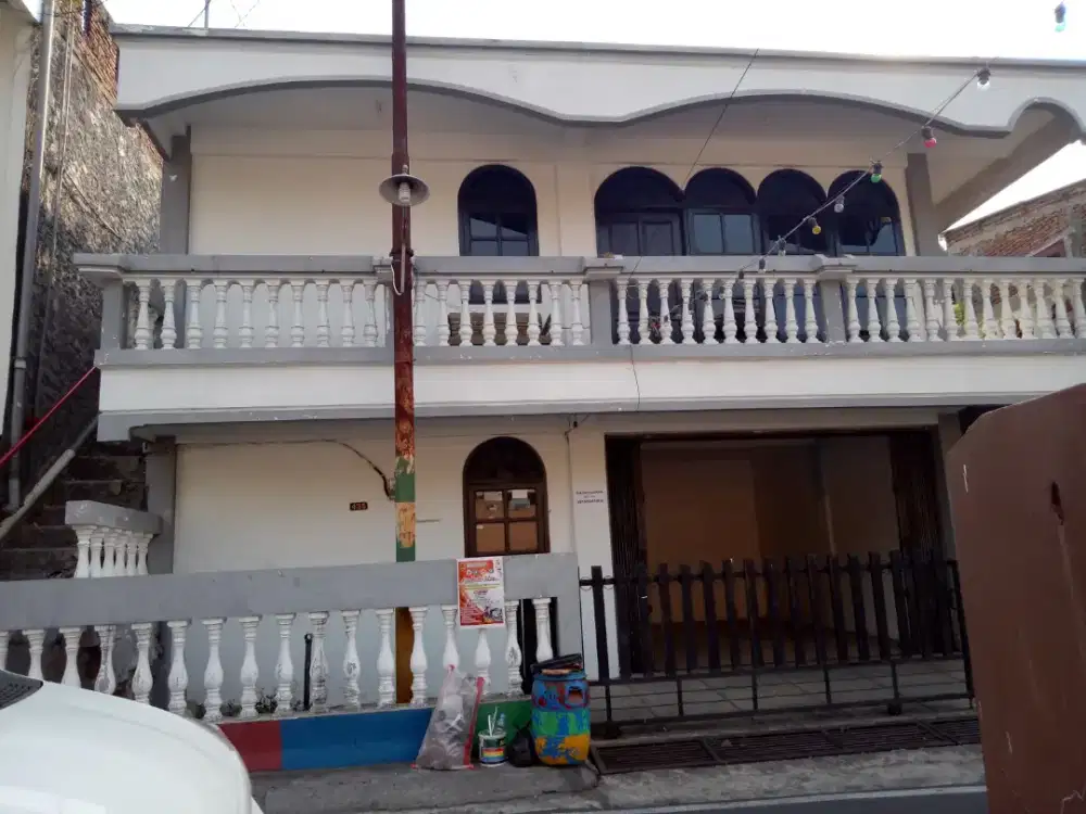Disewakan Rumah 2 Lantai Siap Huni