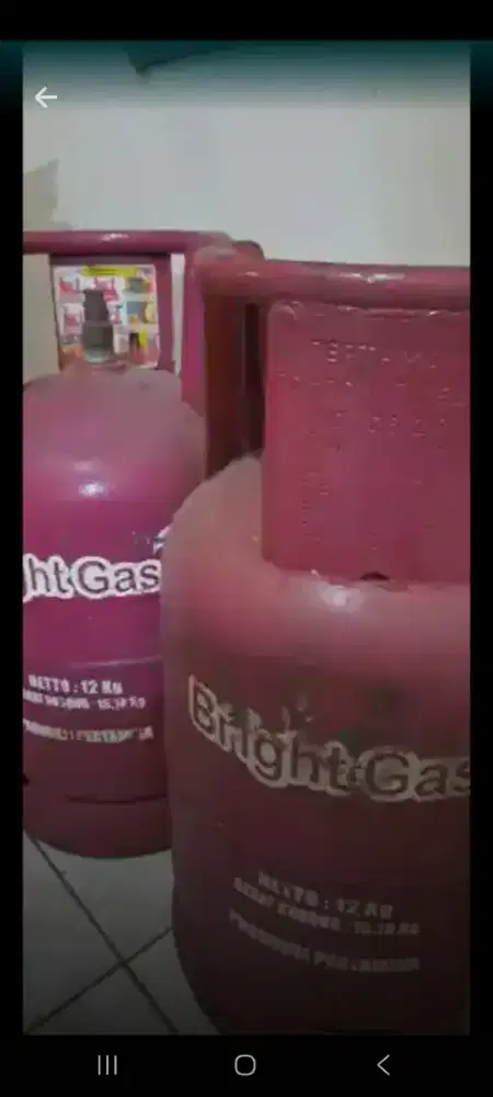 2 tabung Gas pink elpiji 12 kg kosong