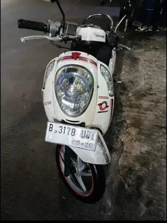 Honda scoppy Fi thn 2013 Lengkap