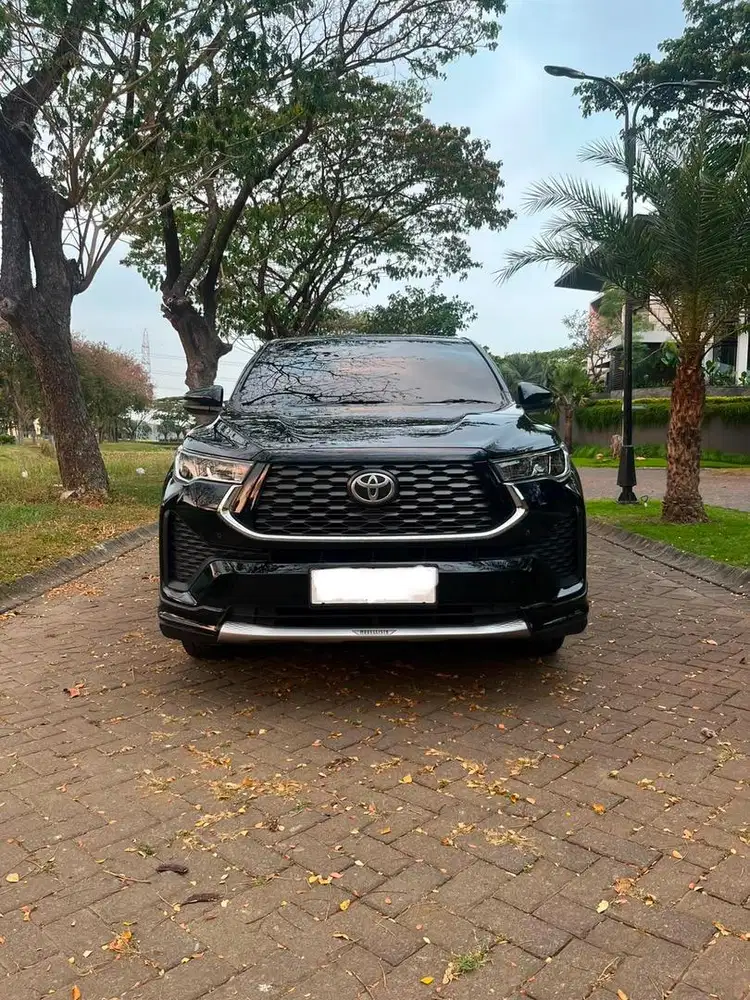 Jual Cepat Toyota Innova Zenix V hybrid modelista 2023 pmk 2024 low KM