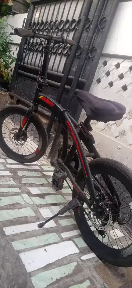 Sepeda lipet merk excotix tinggal pakai keren pokoknya