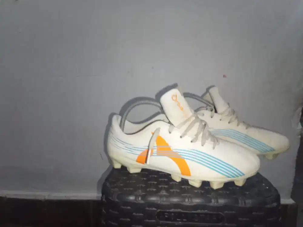 sepatu bola ortus horizon