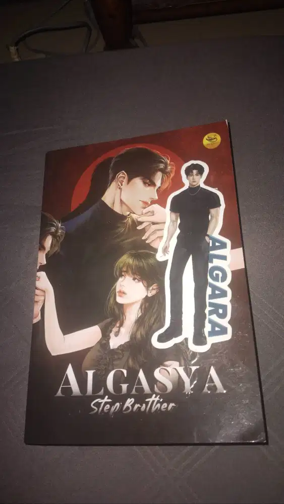 novel cantik itu luka,dan algasya