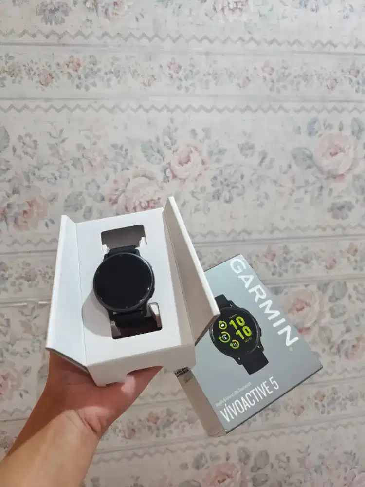 Garmin Vivoactive 5 43mm Fullset Resmi