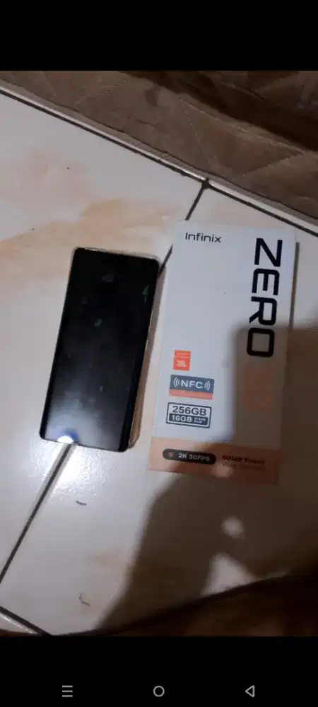 Infnix zero 30 4g, ram 8+8/256 minus kaya di foto