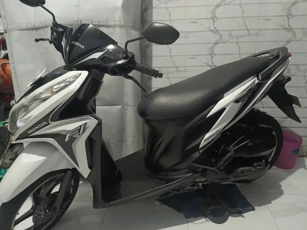 Vario 125 kzr thun 2014 surat lkp hidup, mulus istimewa