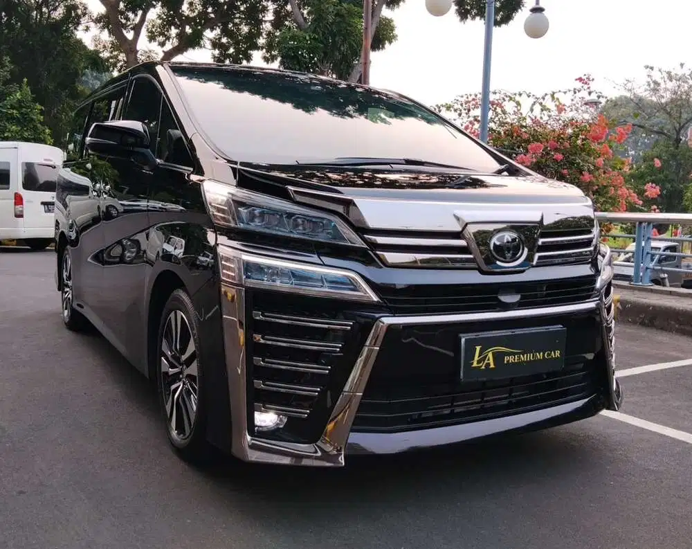 Toyota Vellfire 2023 nik 2022 DI JUAL CEPAT