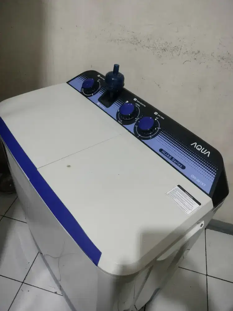 Mesin cuci aqua