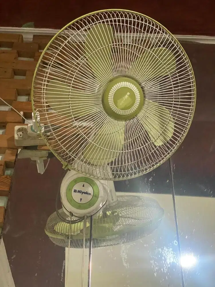 KIPAS ANGIN GANTUNG MIYAKO