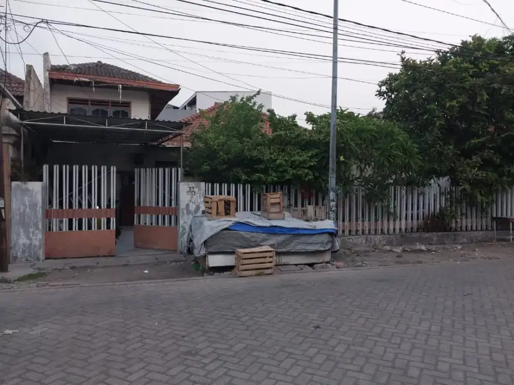 Rumah Kutisari Selatan