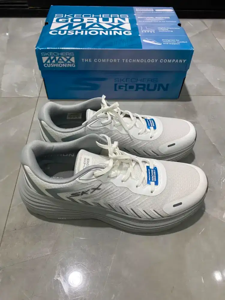 FIX PRICE Sepatu pria SKECHERS Original NEW