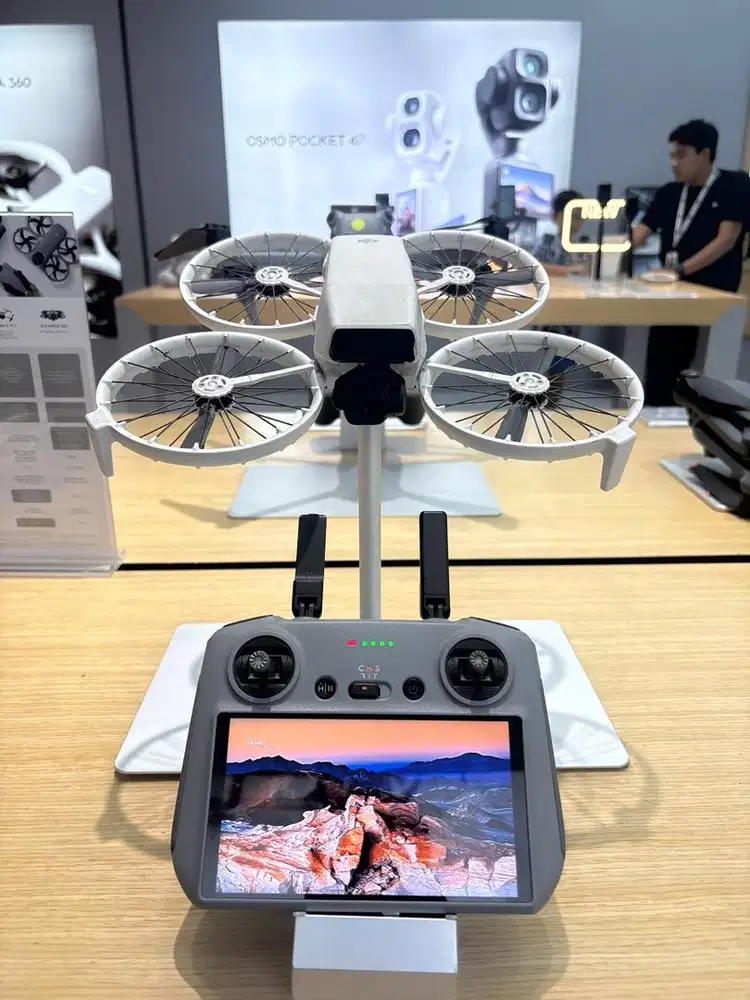 DJI FLIP Fly More Combo RC 2