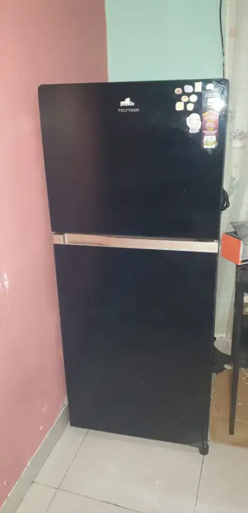 Kulkas Polytron 2pintu