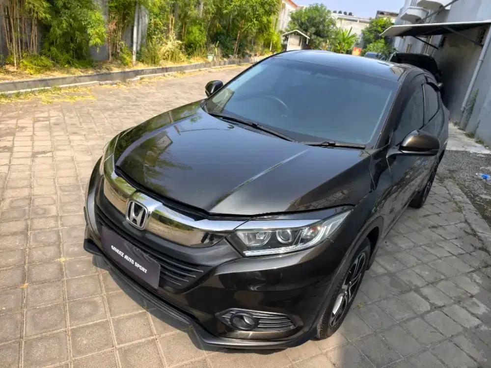 HONDA HRV E CVT FACELIFT RARE COLOUR ANTIK